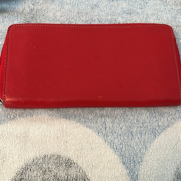 Never used wallet with minor stain on the outside look at all photos - Picture 5 of 5